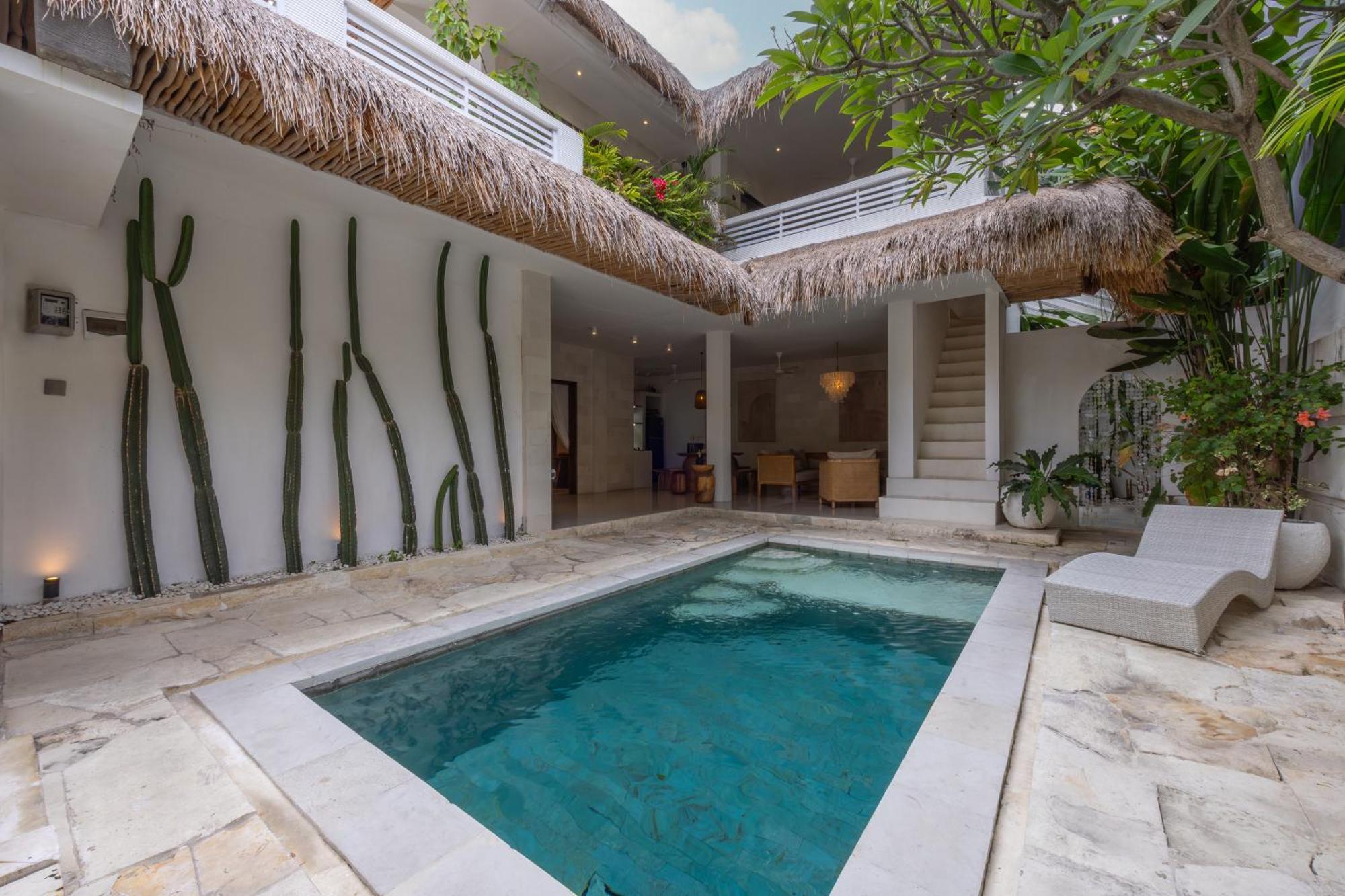 Turan Casa Auri Seminyak Exterior foto